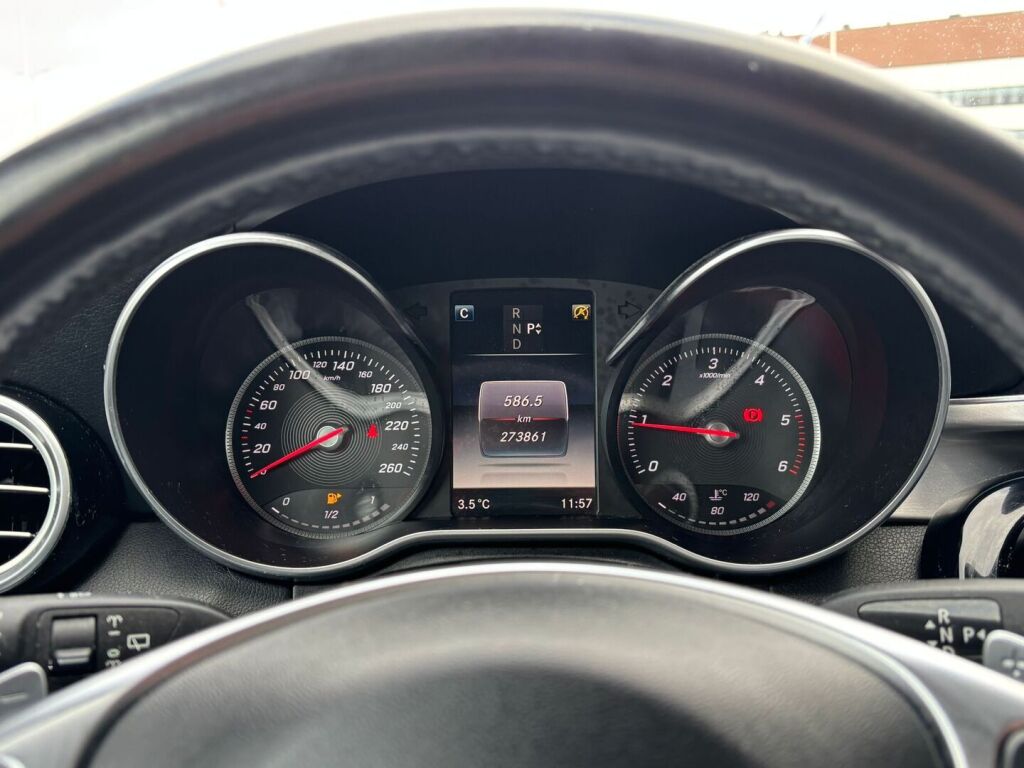 Mercedes-Benz C 2015 Sininen