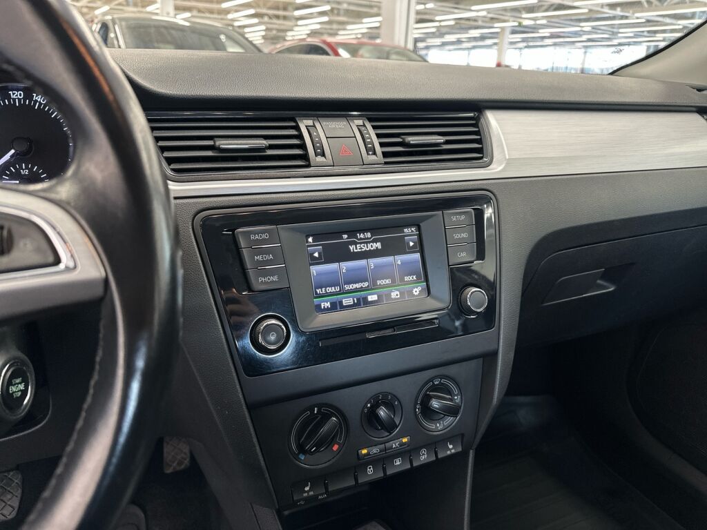 Skoda Rapid 2016 Ruskea (beige)