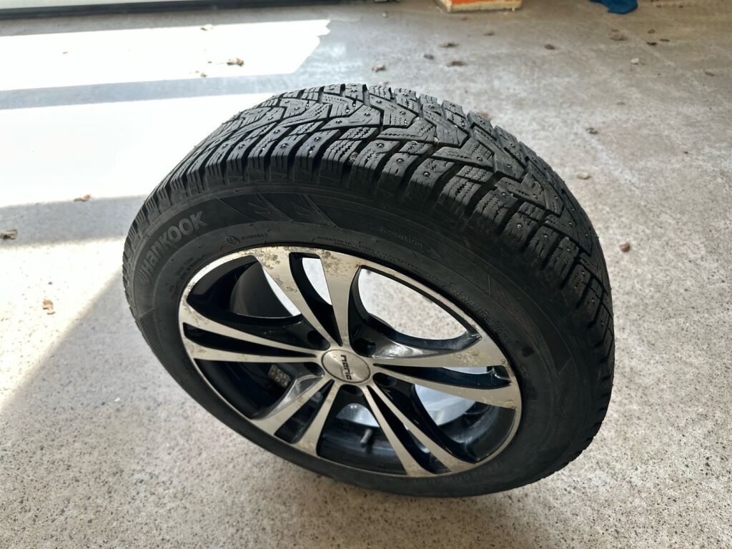 Skoda Rapid 2016 Ruskea (beige)