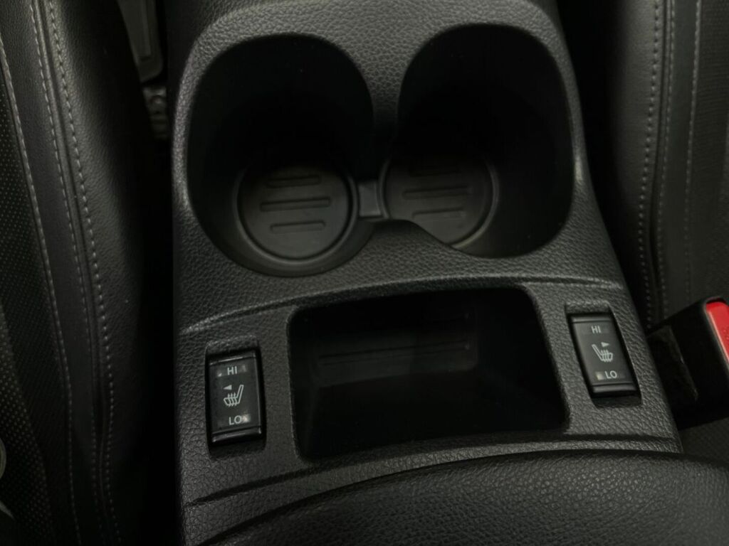 Nissan Qashqai 2015 Violetti