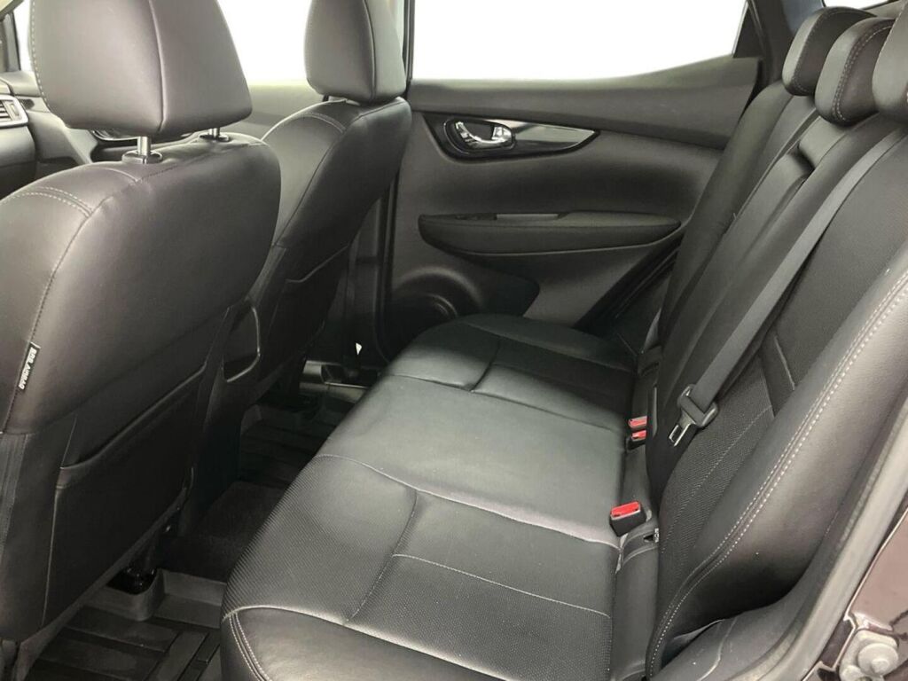 Nissan Qashqai 2015 Violetti