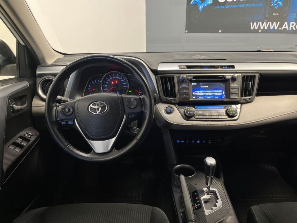 Toyota RAV4 2015 Valkoinen