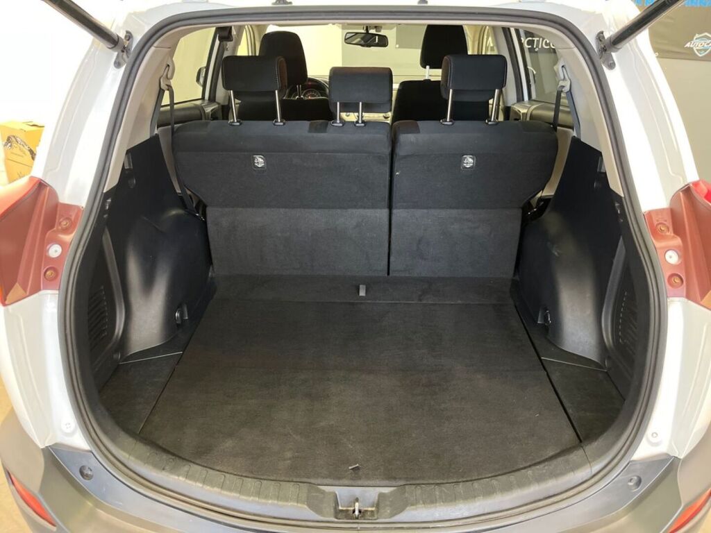 Toyota RAV4 2015 Valkoinen