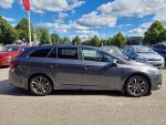 Toyota Avensis 2015 Harmaa