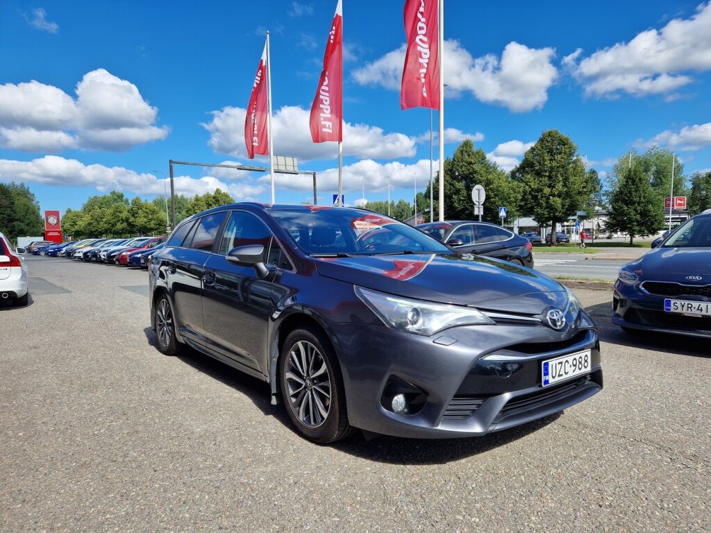 Toyota Avensis 2015 Harmaa