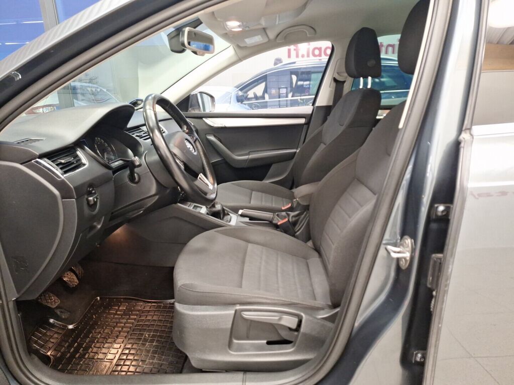 Skoda Octavia 2015 Harmaa