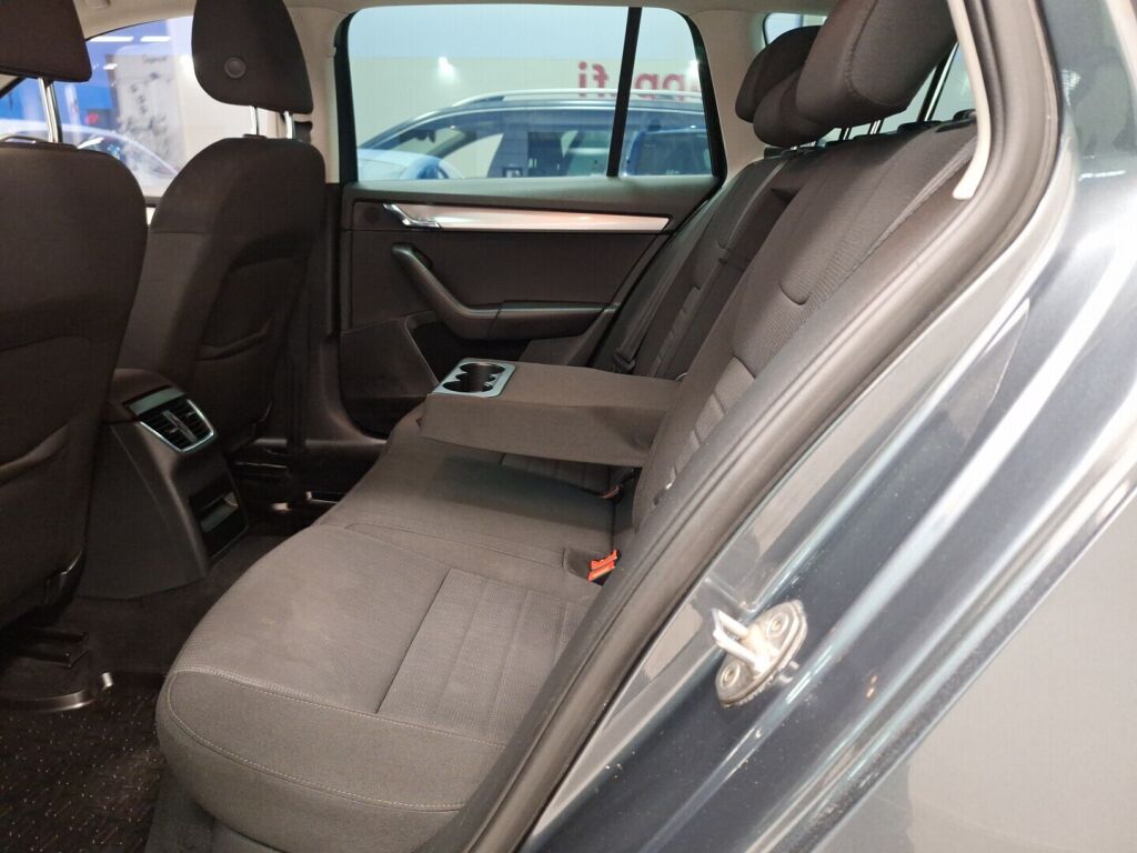 Skoda Octavia 2015 Harmaa