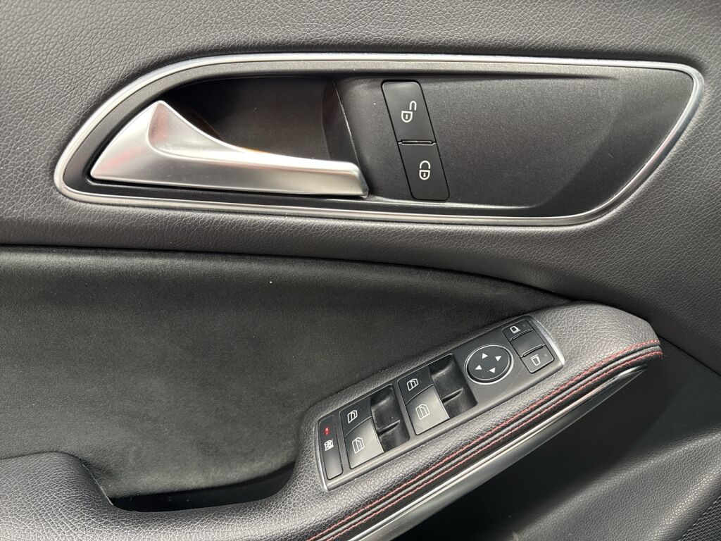 Mercedes-Benz CLA 2016 Harmaa