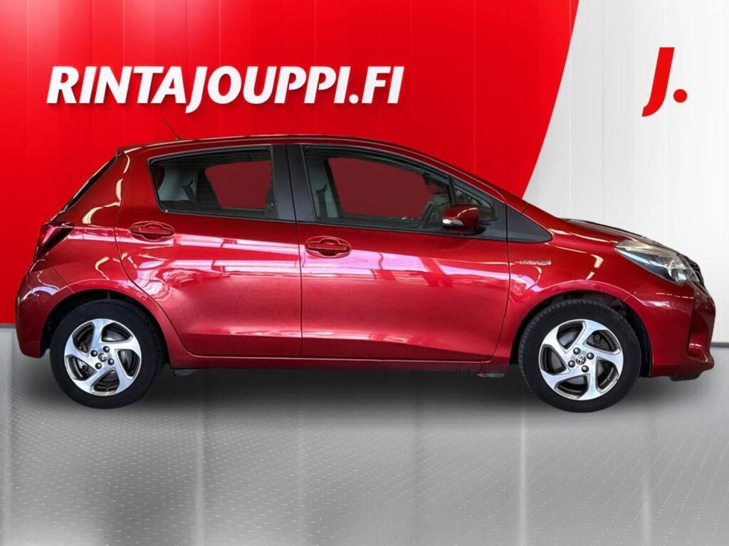 Toyota Yaris 2015 Punainen