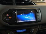 Toyota Yaris 2015 Punainen