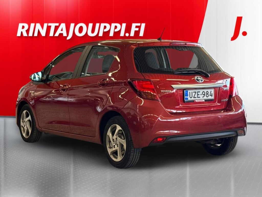 Toyota Yaris 2015 Punainen