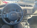 Toyota Yaris 2015 Punainen