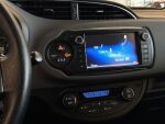 Toyota Yaris 2015 Punainen