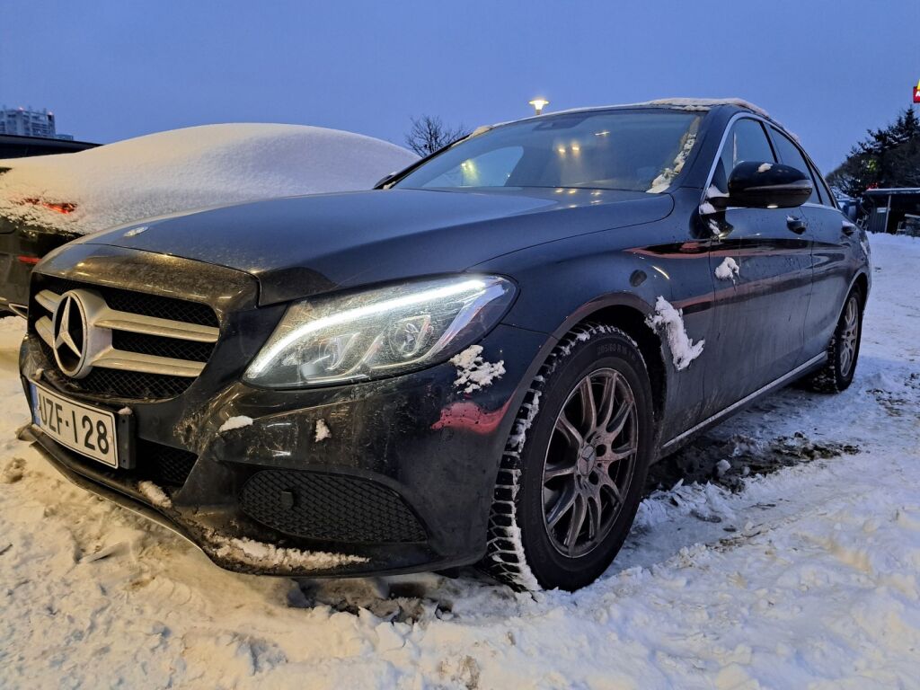 Mercedes-Benz C 2015 Musta