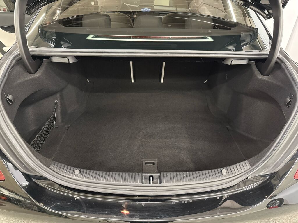 Mercedes-Benz C 2015 Musta