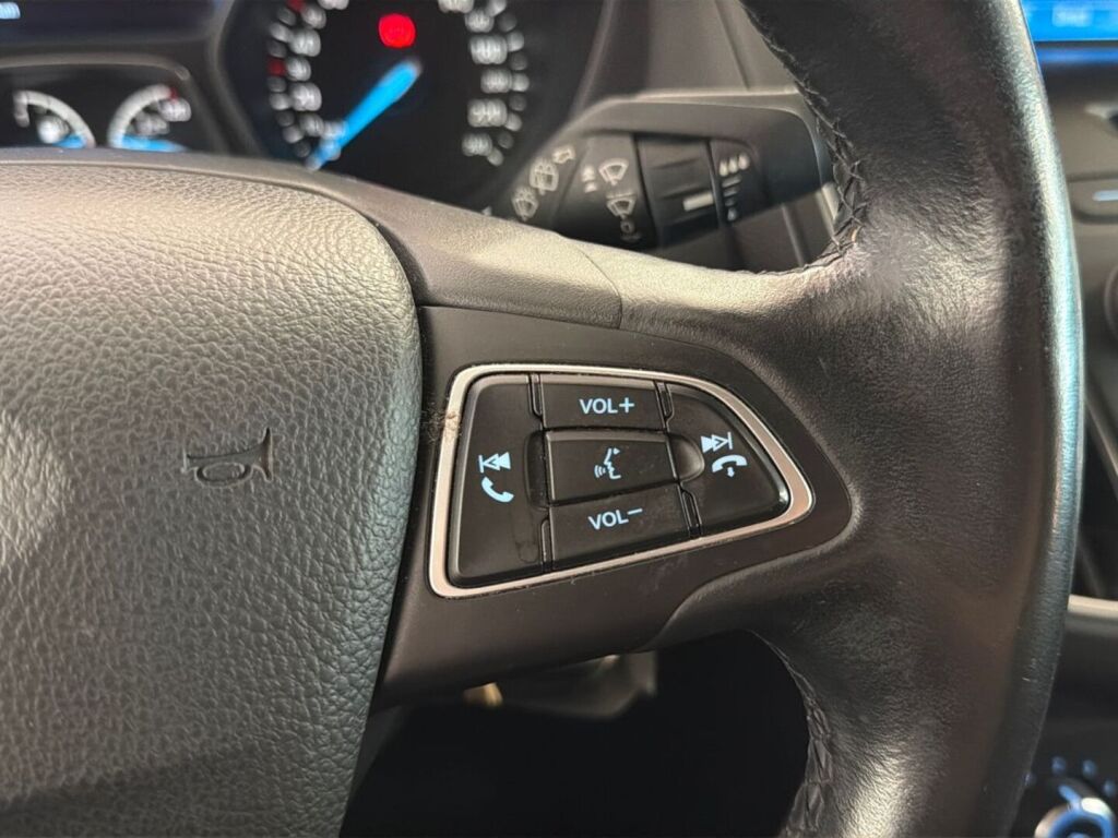 Ford Focus 2016 Harmaa