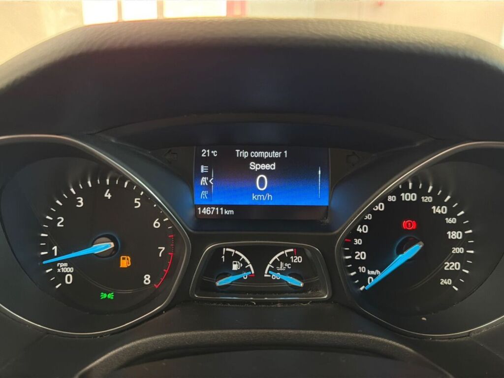 Ford Focus 2016 Harmaa