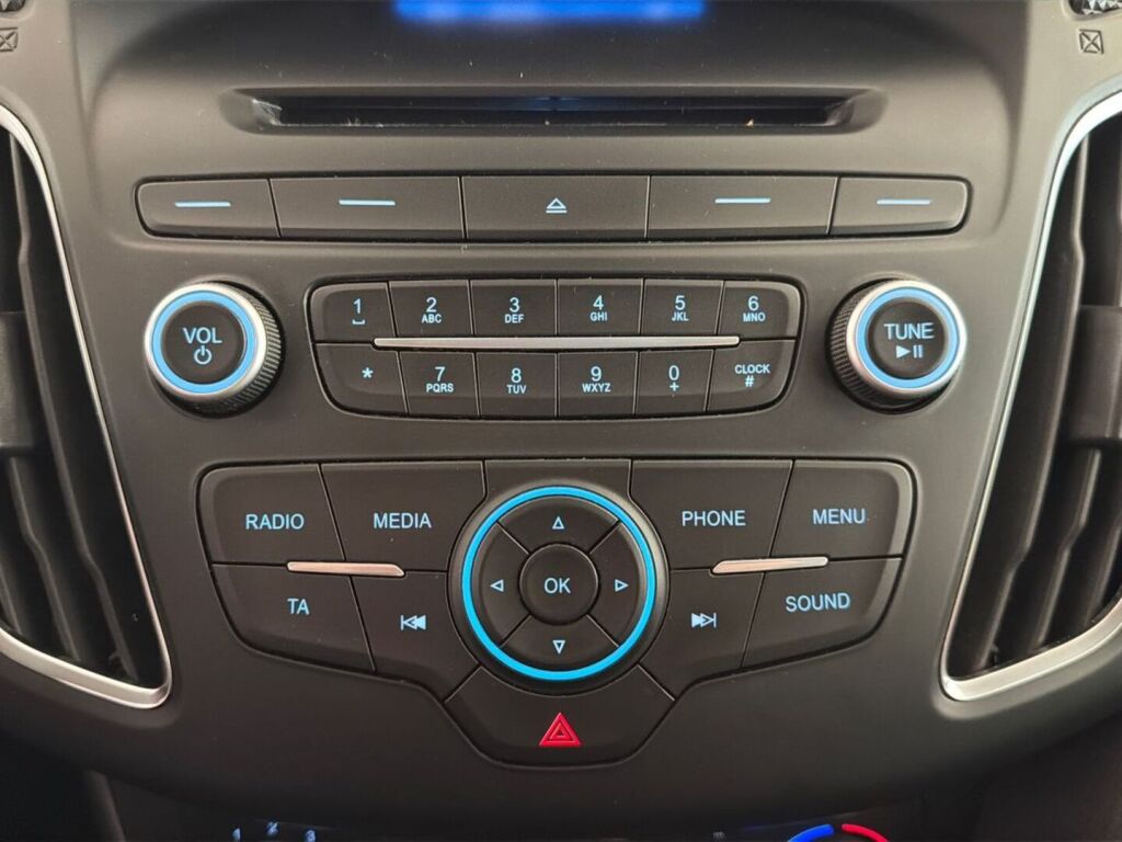 Ford Focus 2016 Harmaa
