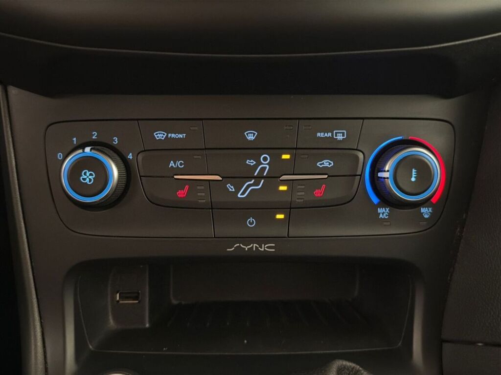 Ford Focus 2016 Harmaa