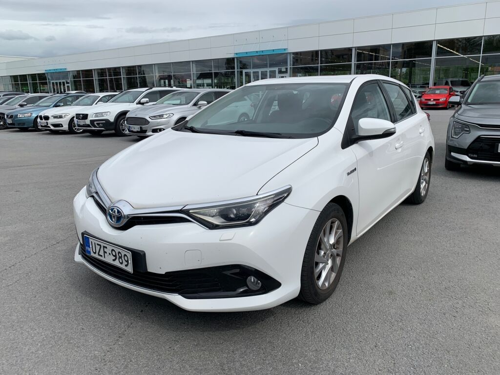 Toyota Auris 2015 Valkoinen