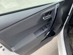 Toyota Auris 2015 Valkoinen