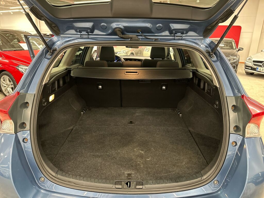 Toyota Auris 2016 Sininen