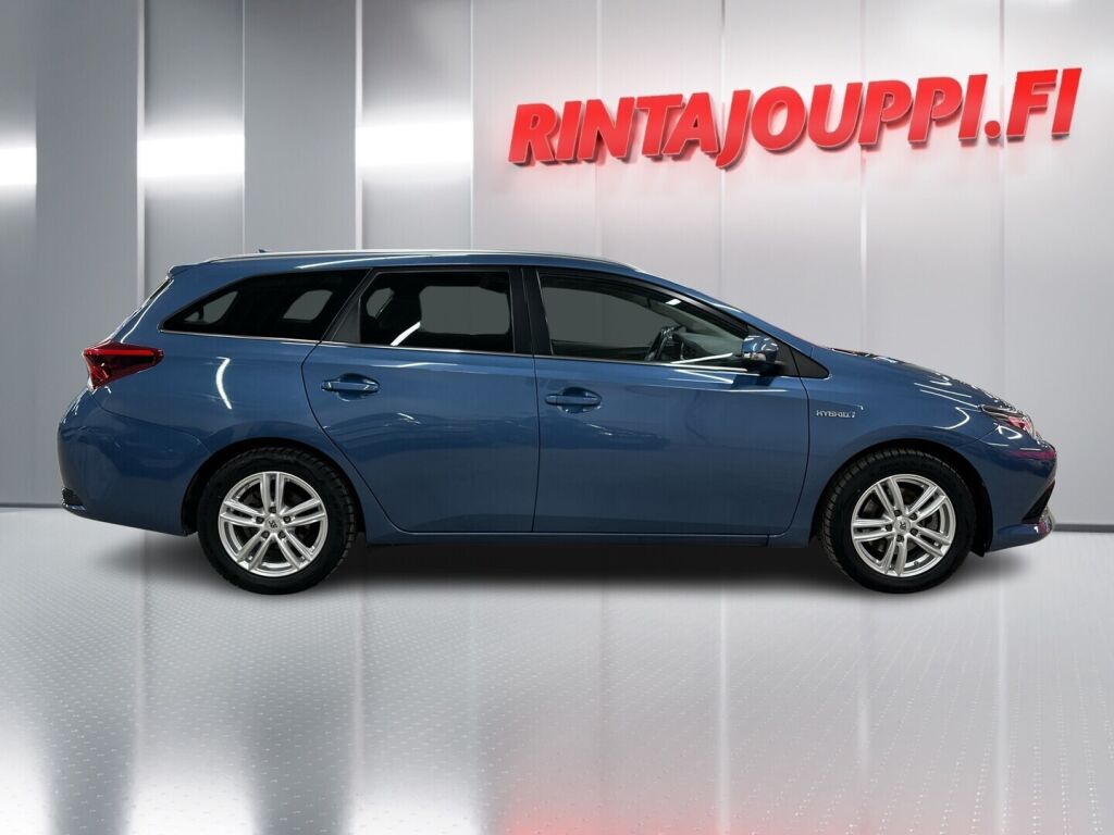 Toyota Auris 2016 Sininen