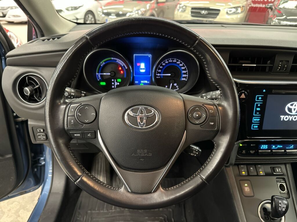 Toyota Auris 2016 Sininen