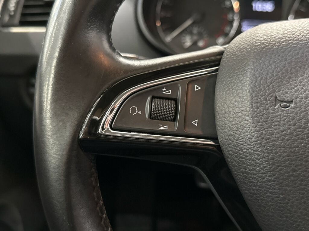 Skoda Octavia 2016 Valkoinen