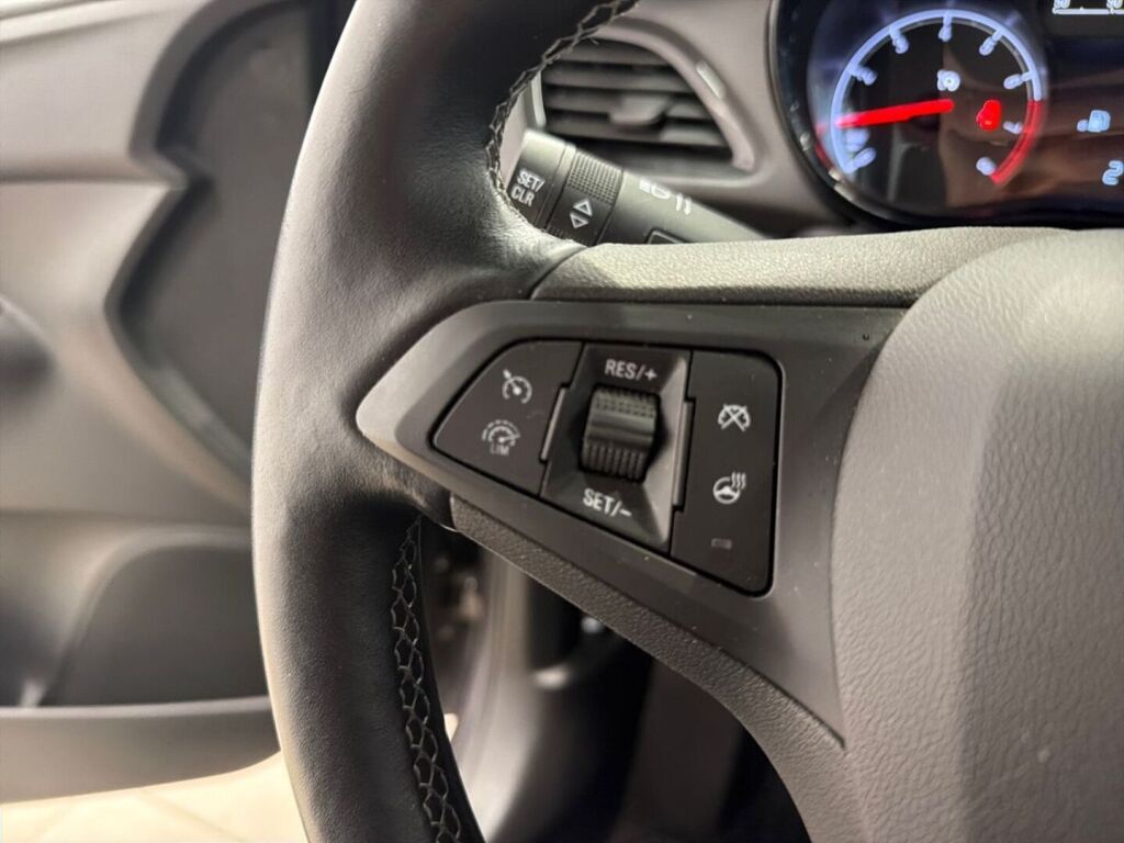 Opel Karl 2017 Harmaa