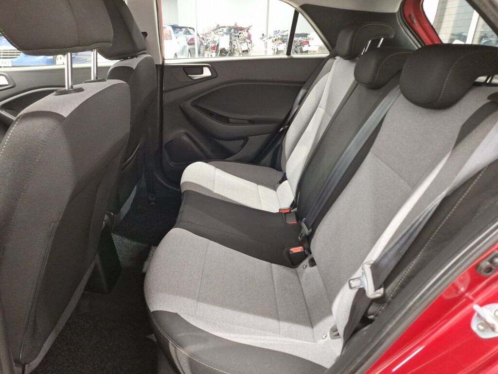 Hyundai i20 5d 2016 Punainen