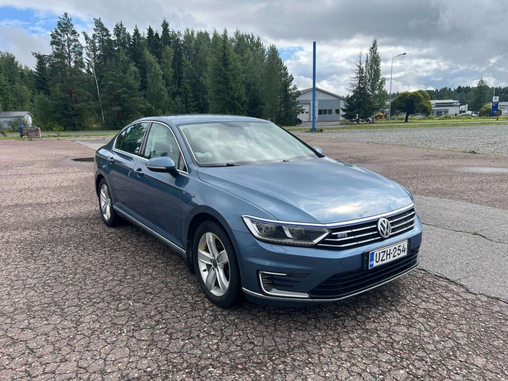 Volkswagen Passat 2017 Sininen
