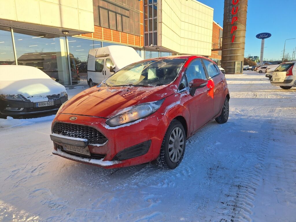Ford Fiesta 2016 Punainen