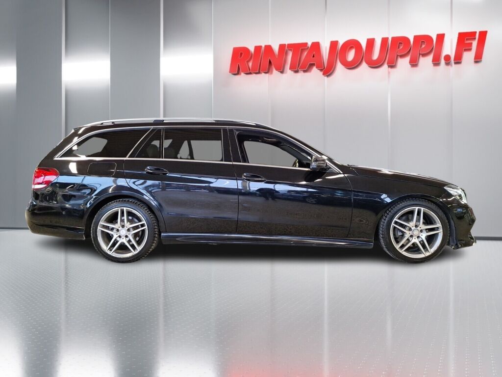 Mercedes-Benz E 2013 Musta