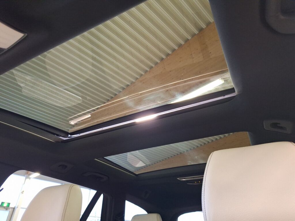 Mercedes-Benz E 2013 Musta