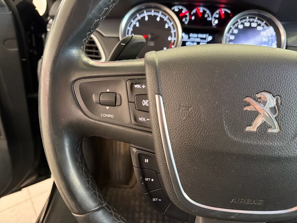 Peugeot 508 2016 Musta