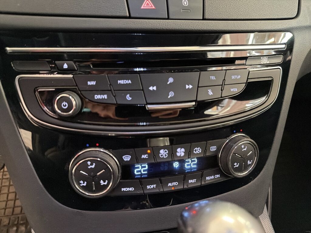 Peugeot 508 2016 Musta