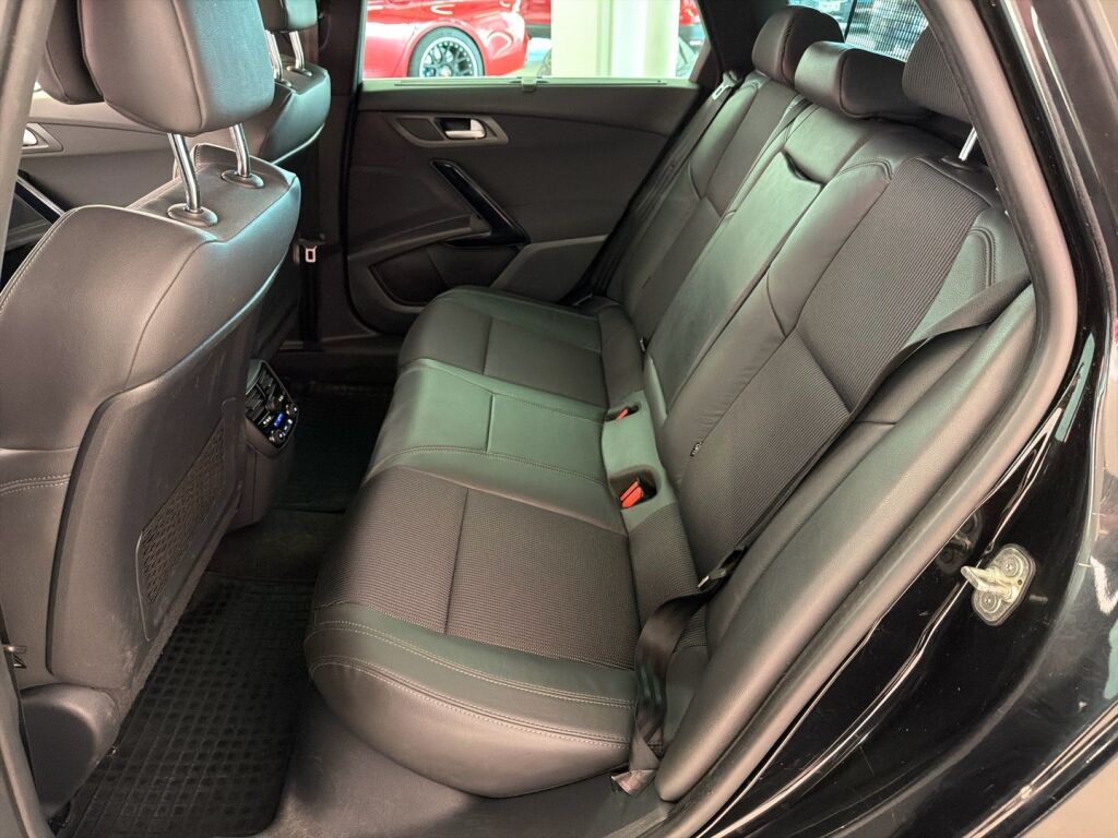 Peugeot 508 2016 Musta