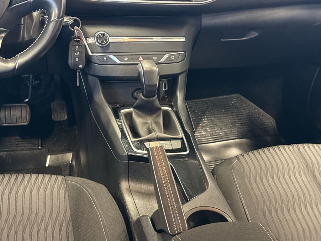 Peugeot 308 2017 Harmaa