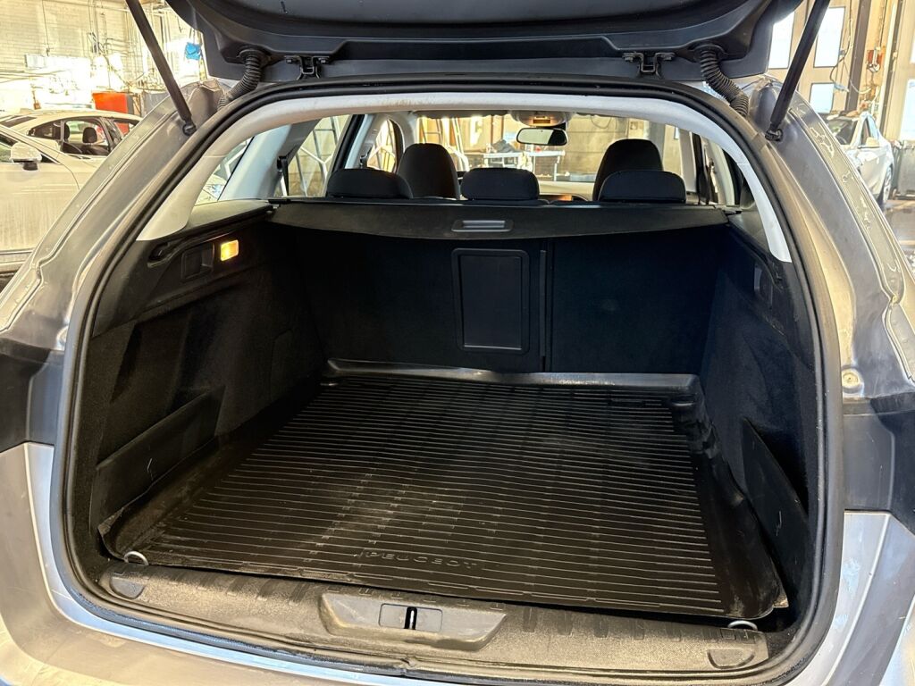 Peugeot 308 2017 Harmaa