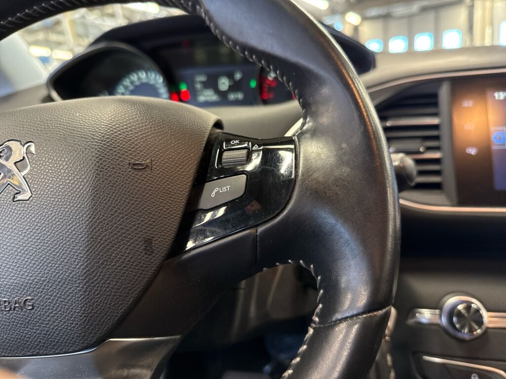 Peugeot 308 2017 Harmaa