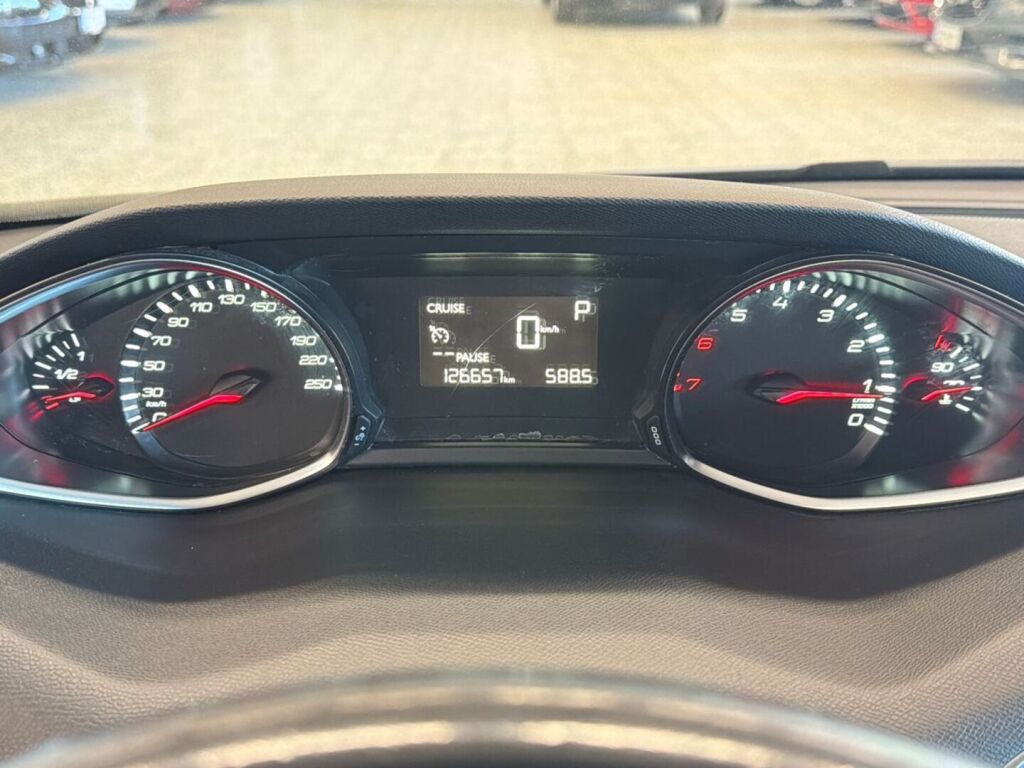 Peugeot 308 2017 Valkoinen