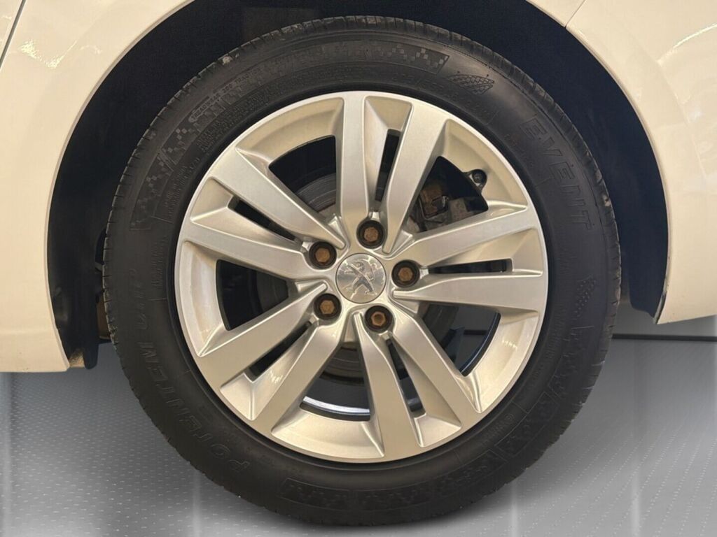 Peugeot 308 2017 Valkoinen