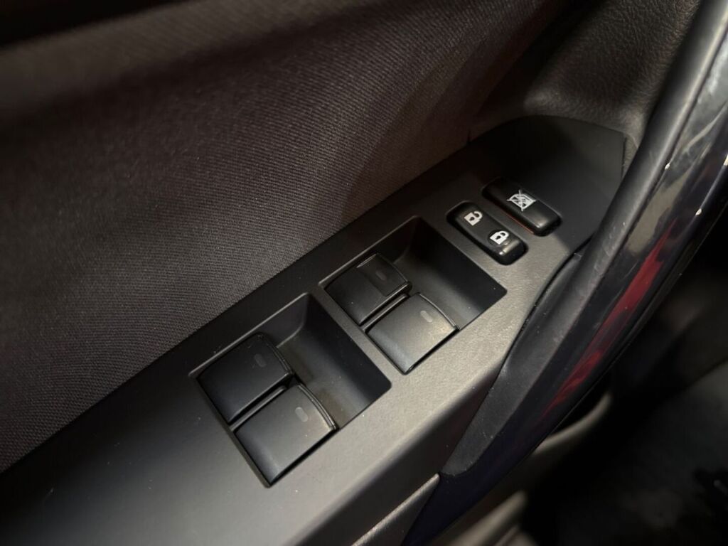Toyota Auris 2017 Hopea