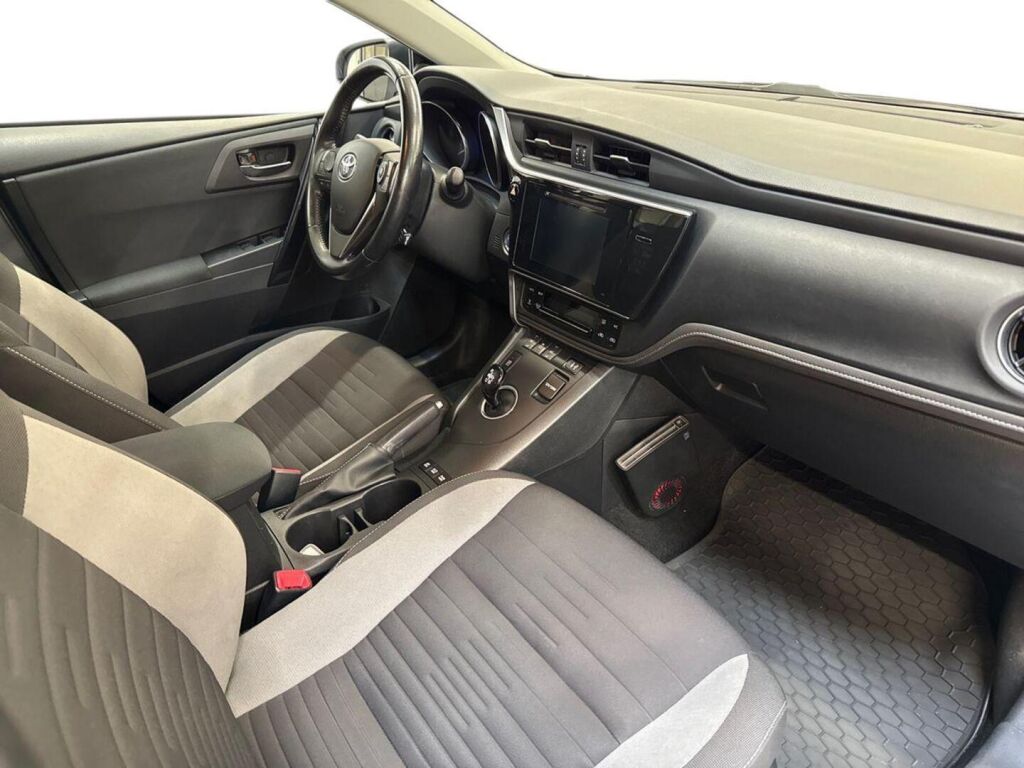 Toyota Auris 2017 Hopea
