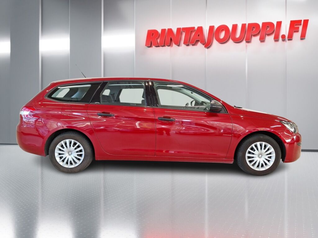 Peugeot 308 2018 Punainen