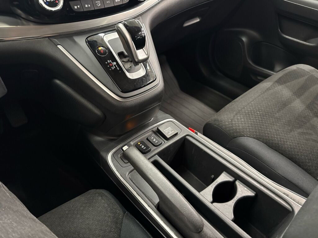 Honda CR-V 2016 Ruskea (beige)