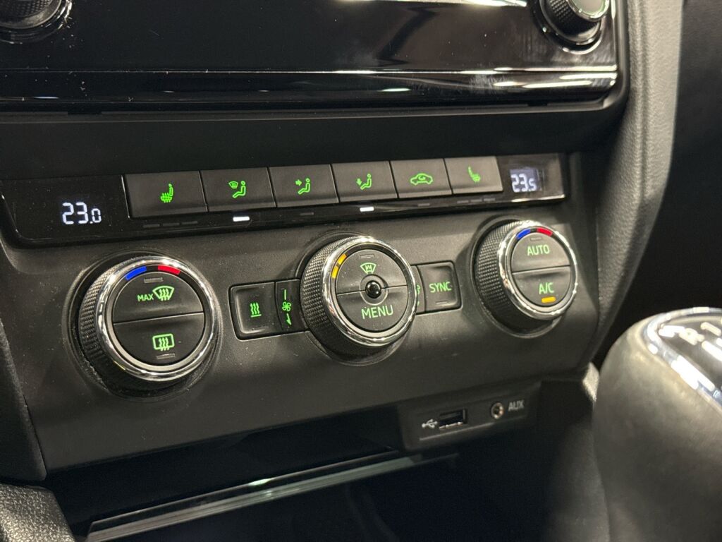 Skoda Octavia 2016 Harmaa