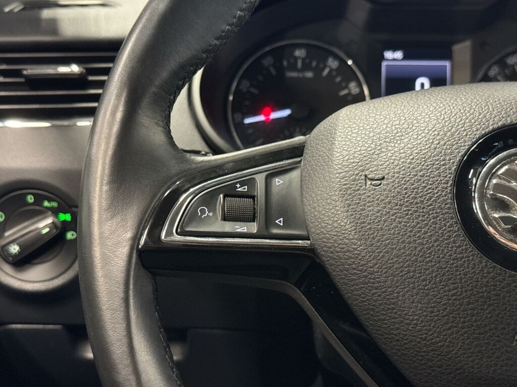 Skoda Octavia 2016 Harmaa