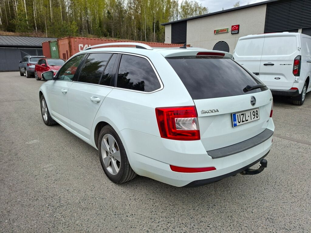 Skoda Octavia 2016 Valkoinen